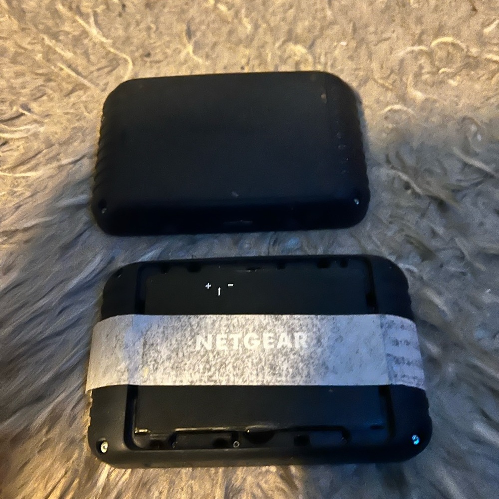 At and t hotspots 2 units